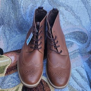 Nunn Bush Wingtip boots
